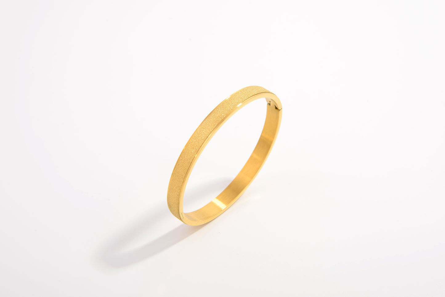 GoldNova Bracelet