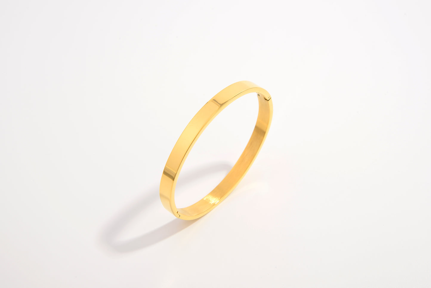 GoldEdge Luxe Bracelet