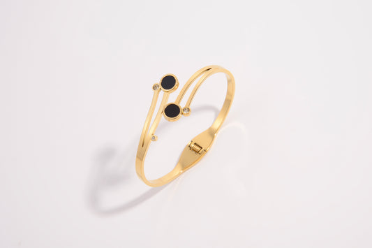 Eclipse Circle Pendant Bangle